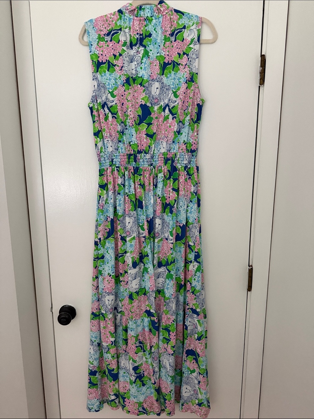 Lilly Pulitzer 
Amiria Maxi Dress 
Color: Starlight Navy Lydia The Lion - Picture 5 of 8
